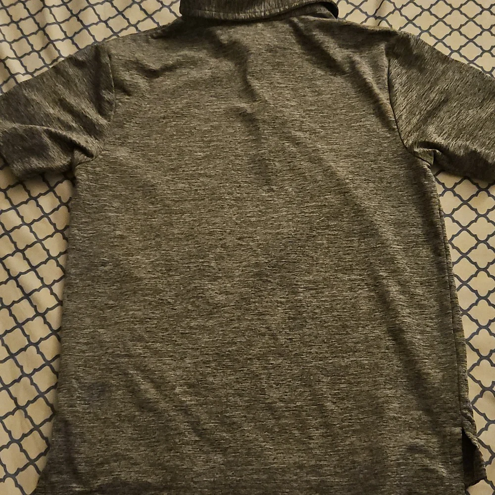 Place Heathered Gray Shirt Size Small(5/6)
